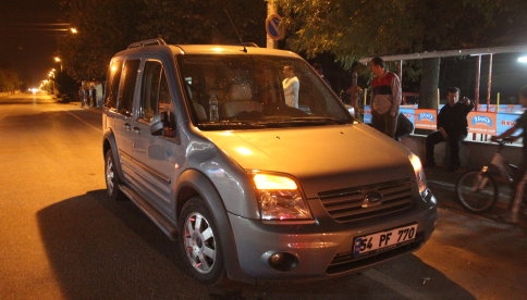 Yatsı Namazından Çıkışta Araba Çarptı