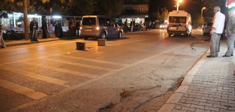 Yatsı Namazından Çıkışta Araba Çarptı