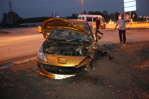 3 Araç Birbirine Girdi