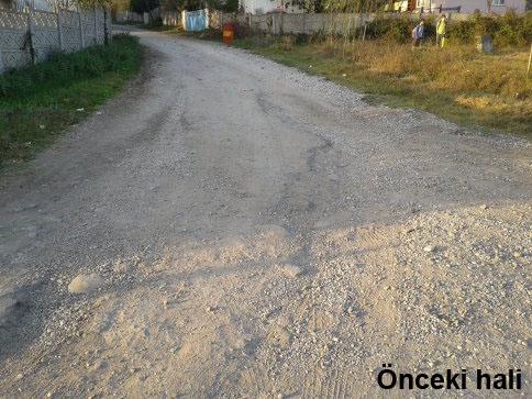 Sokağa Asfalt Atılmasını Beklerken Çakıl Atıldı!