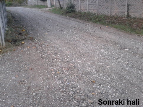 Sokağa Asfalt Atılmasını Beklerken Çakıl Atıldı!