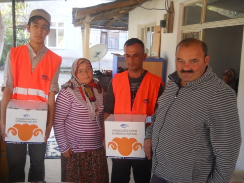 Akyazı’da ihtiyaç sahipleri unutulmadı