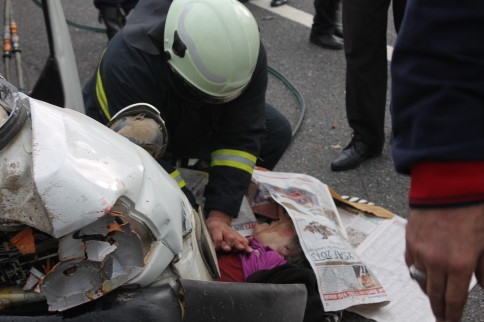 TEM 'de Kaza 2 Ölü 1  Yaralı