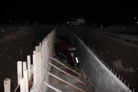 KAZANCI SAPAĞINDA KAZA 2 YARALI 