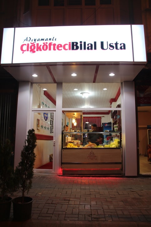 Çiğ Köfte Bayiliğiyle Başladı Şimdi Firmanın Ortağı