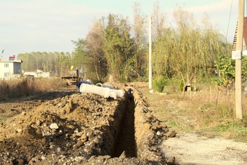 Akyazı’nın Alt Yapısı Sürekli Güçleniyor 