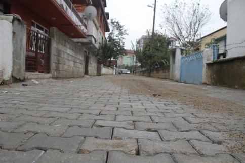 Sokaklar Tek Tek Kilitli Parkeye Dönüştürülüyor