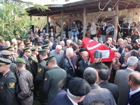 Engin Hoş Paşa Defnedildi