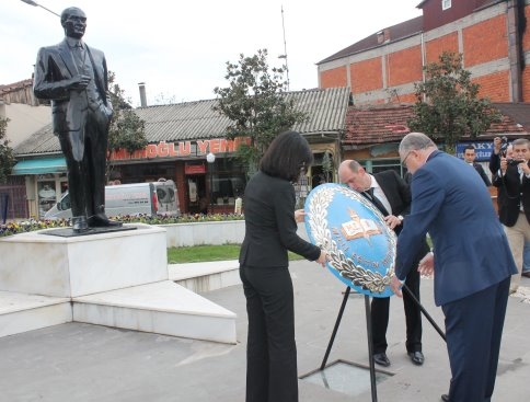 Öğretmenler Günü Kutlanıyor