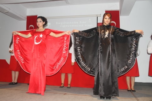 Halk Eğitim Merkezinde Öğretmenler Günü Kutlandı