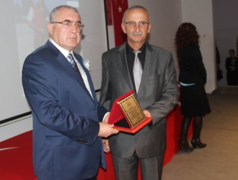 Halk Eğitim Merkezinde Öğretmenler Günü Kutlandı