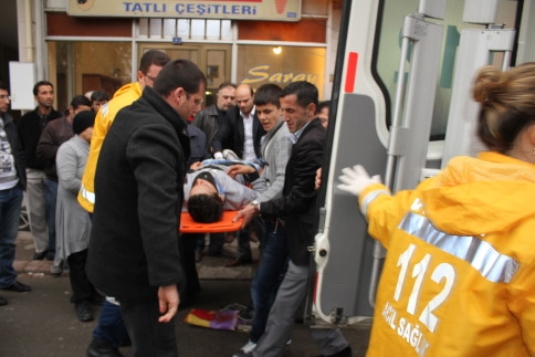 Dikkatsiz Sürücü Yaya Çarptı