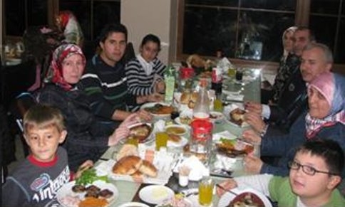 Şehit Yüzbaşı Okul Aile Birliğinden 24 Kasım Yemeği