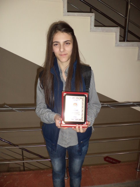 Boş Dersler Adlı Yazızı Mansiyon Ölüdü Aldı