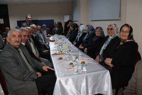 Öğretmen Evi Emekli Öğretmlenler Unutulmadı 