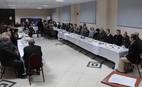 Öğretmen Evi Emekli Öğretmlenler Unutulmadı 