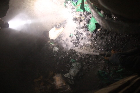 Apartmanda Yükselen Duman Korkuya Neden Oldu