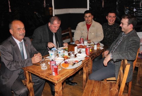 Tayini Çıkan Sıdıka Ertürk’e Veda Yemeği