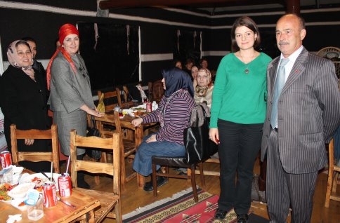 Tayini Çıkan Sıdıka Ertürk’e Veda Yemeği