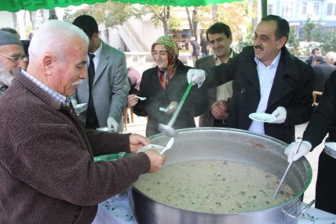 Aşure Gününe Yoğun İlgi