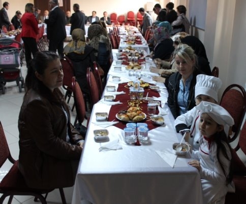 Cumhuriyet Anaokulu’nda Aşure Günü