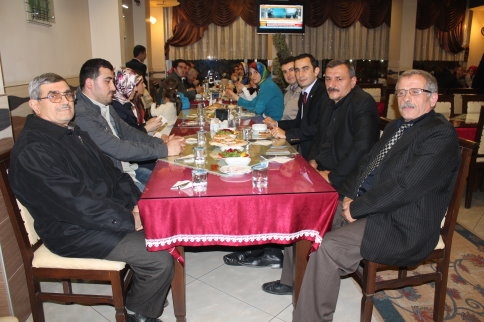 Öğretmenler Gününde Veda Yemeği