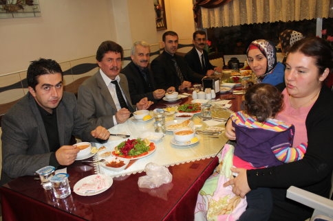 Öğretmenler Gününde Veda Yemeği