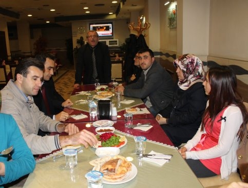 Öğretmenler Gününde Veda Yemeği