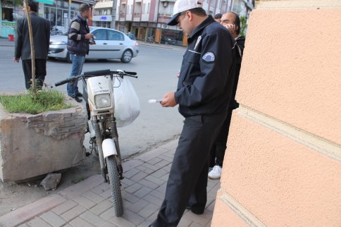 Motosikletten Düştü