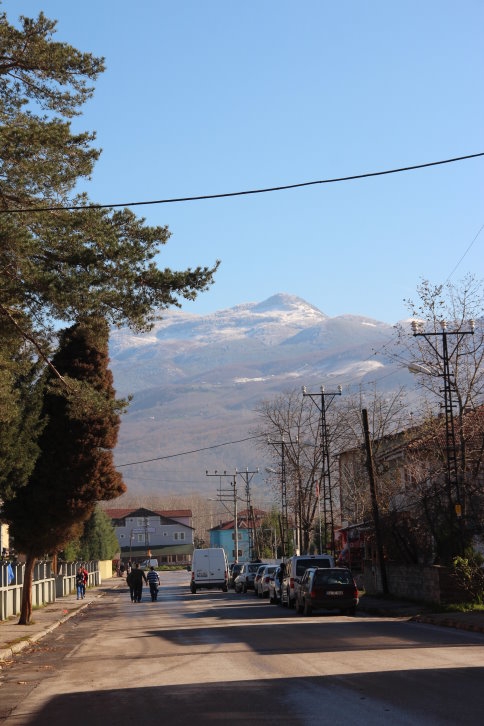 2012 Yılının ilk Kar’ı Akyazı Keremali Dağına Yağdı.