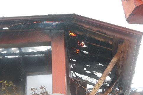 Tavuk Çiftliğinde Çıkan Yangında 3 Yaşındaki Çocuk Zehirlendi