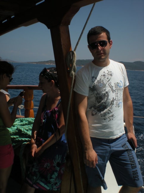 İntihar Eden Genç Hayatını Kaybetti