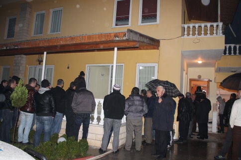 İntihar Eden Genç Hayatını Kaybetti