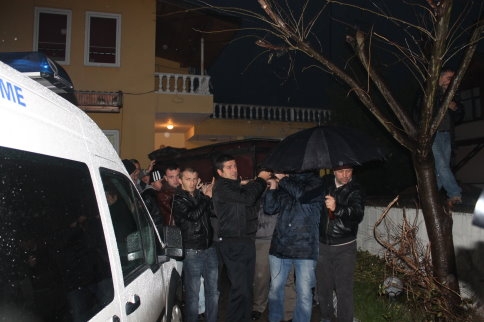 İntihar Eden Genç Hayatını Kaybetti