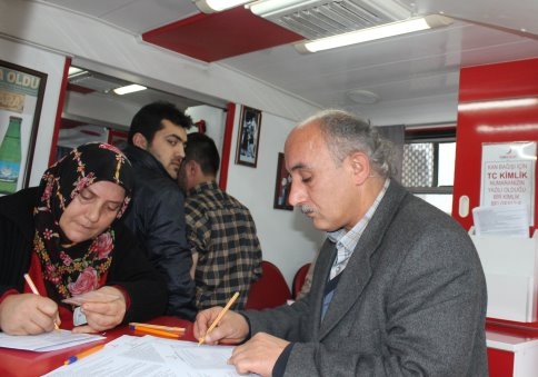 Kan Bağış Merkezi Akyazı’da Kan Bağışı Kampanyası Düzenledi