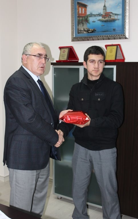 Sakarya Öğrenci Meclis Başkanı; Kaymakam Beypınar’ı Ziyaret Etti