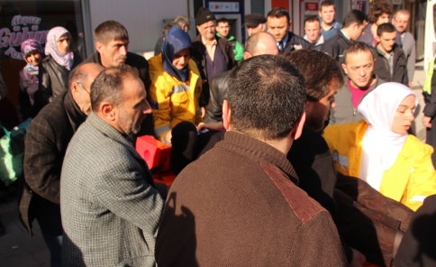 Bankalar Caddesinde Motosiklet Kadın'a Çarptı 