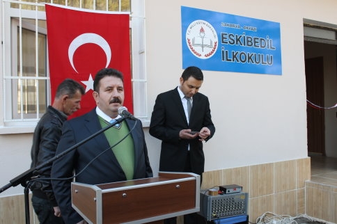 OKULUN AÇILIŞINA BAKAN YARDIMCISI KATILDI