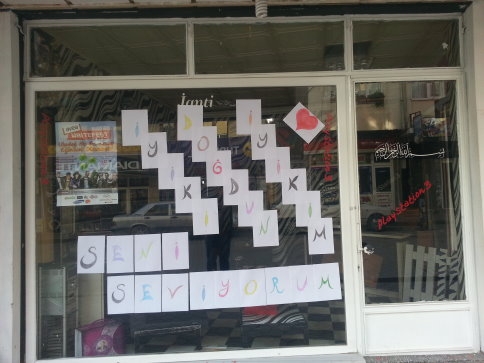 Esnafa Farklı Doğum Günü Kutlaması