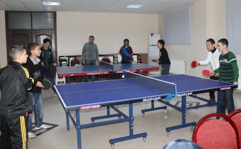 Öğretmen Evi’nde Masa Tenisi Kursu Başladı