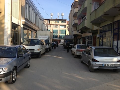 Bankalar Caddesi'nde Otopark Sıkıntısı Bitti, Peki Araçlar Nereye Gitti?