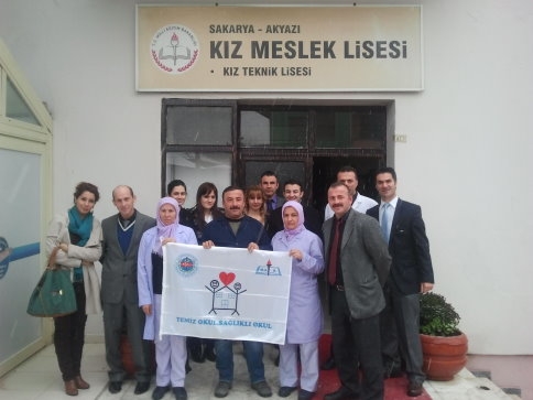 Akyazı Kız Teknik Ve Kız Meslek Lisesi Beyaz Bayrak Projesi