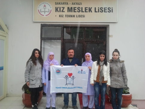 Akyazı Kız Teknik Ve Kız Meslek Lisesi Beyaz Bayrak Projesi
