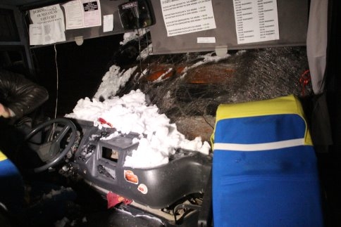 Otobüs ve Kamyon Çarpıştı