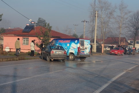 Karaçalılık'ta Zincirleme Kaza