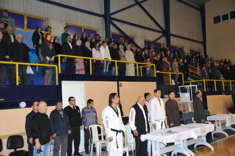 Akyazı’ lı Taekwondocular Terfi Etti