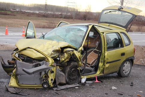 Kafa Kafaya Çarpıştılar 3 Yaralı 