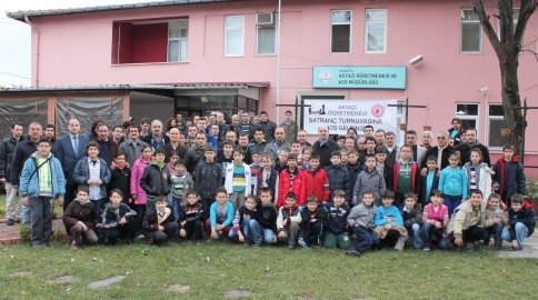 ÖDÜLLÜ SATRANÇ TURNUVASI BAŞLADI