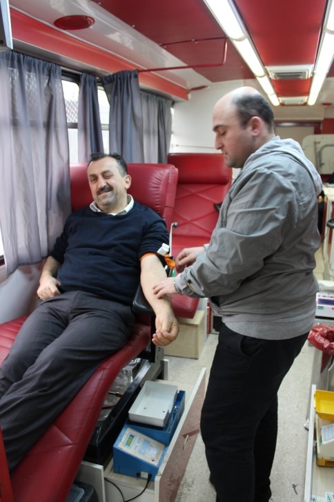 Sanayi Esnafı Kan Bağışladı