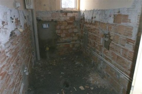 Akyazı Orman İşletme Müdürlüğü'nde İşçi ve Memur Lojmanlarında Onarım Yapıldı